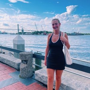 Meet your Posher, Corrie